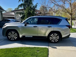2025 Lexus LX 700h Atomic Silver Pictures