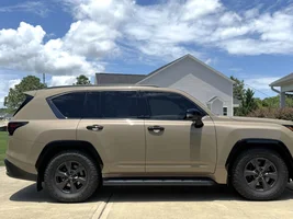 2025 Lexus LX 700h Earth Pictures