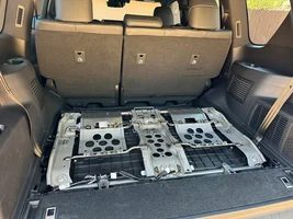 LX 700h Overtrail Third Row Delete